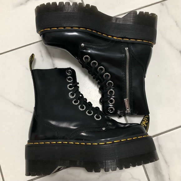 Dr. Martens Jadon Max Platform Boots - Picture 4 of 16